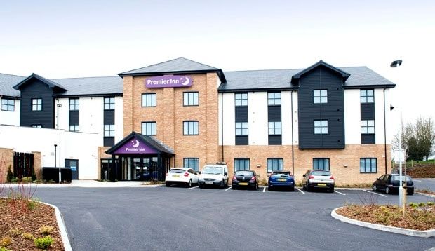 Premier Inn Вэр Экстерьер фото